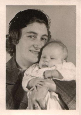 Picture of Annabel as a baby with her Mum